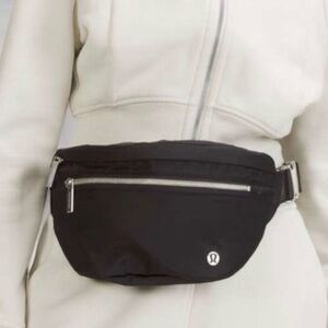 🖤NWT lululemon City Adventurer Black Belt Bag 2.5 L